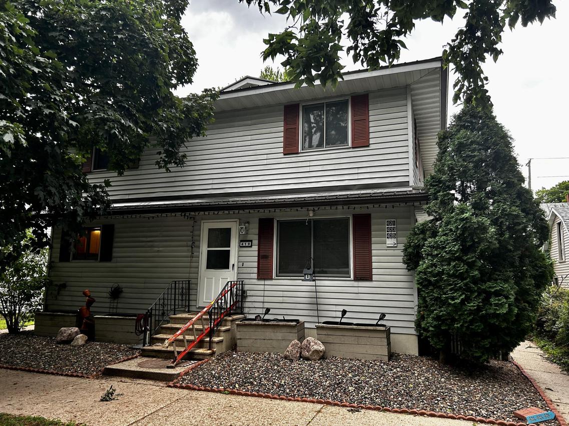 419-425 9th St, La Crosse, WI 54601