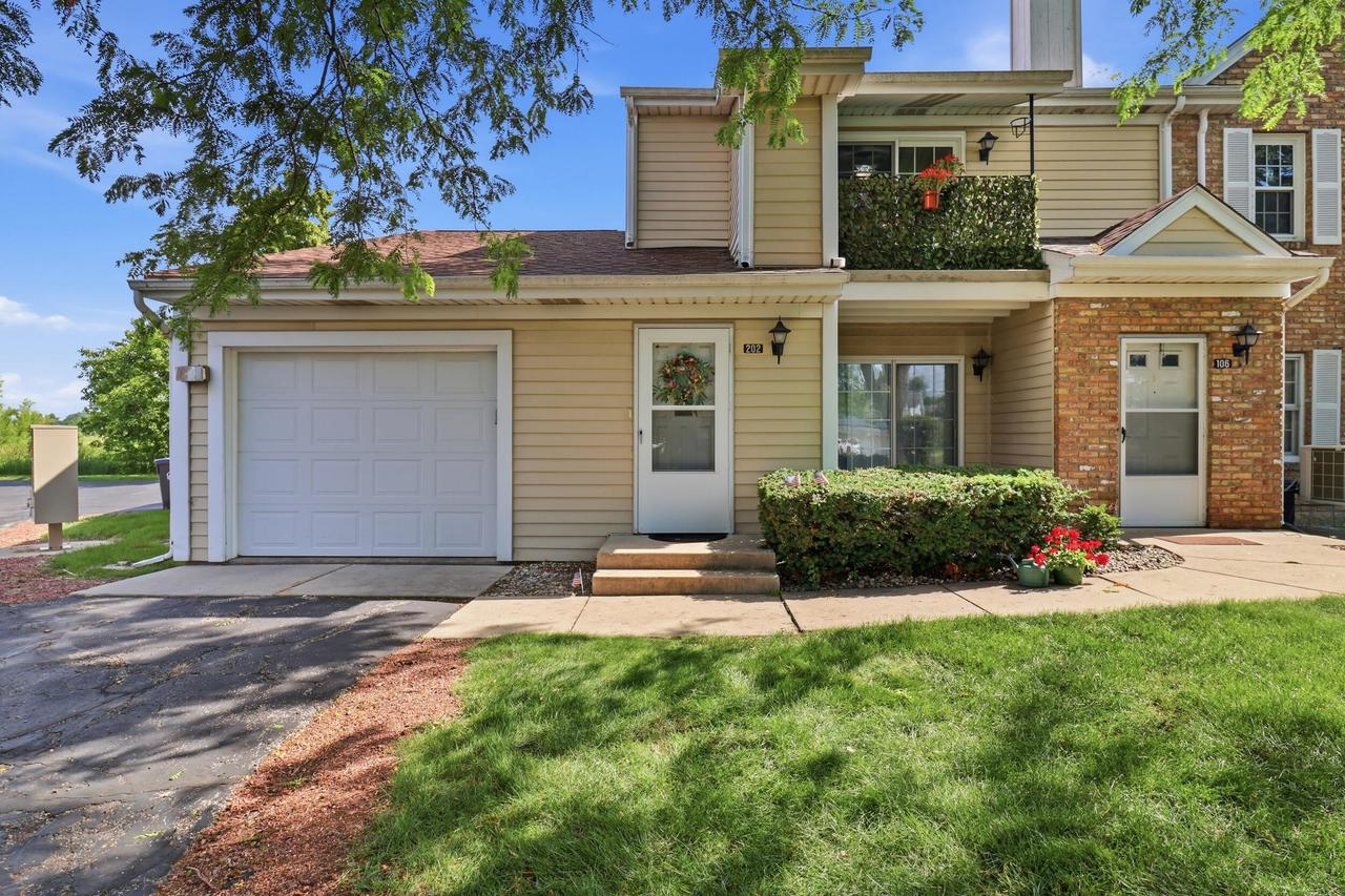 7040 Mariner Dr #202, Mount Pleasant, WI 53406