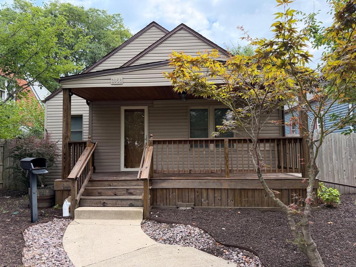 3958 S 3rd St, Milwaukee, WI 53207