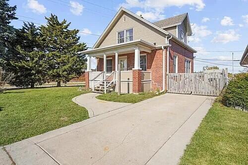 1612 Bryn Mawr Ave, Mount Pleasant, WI 53403