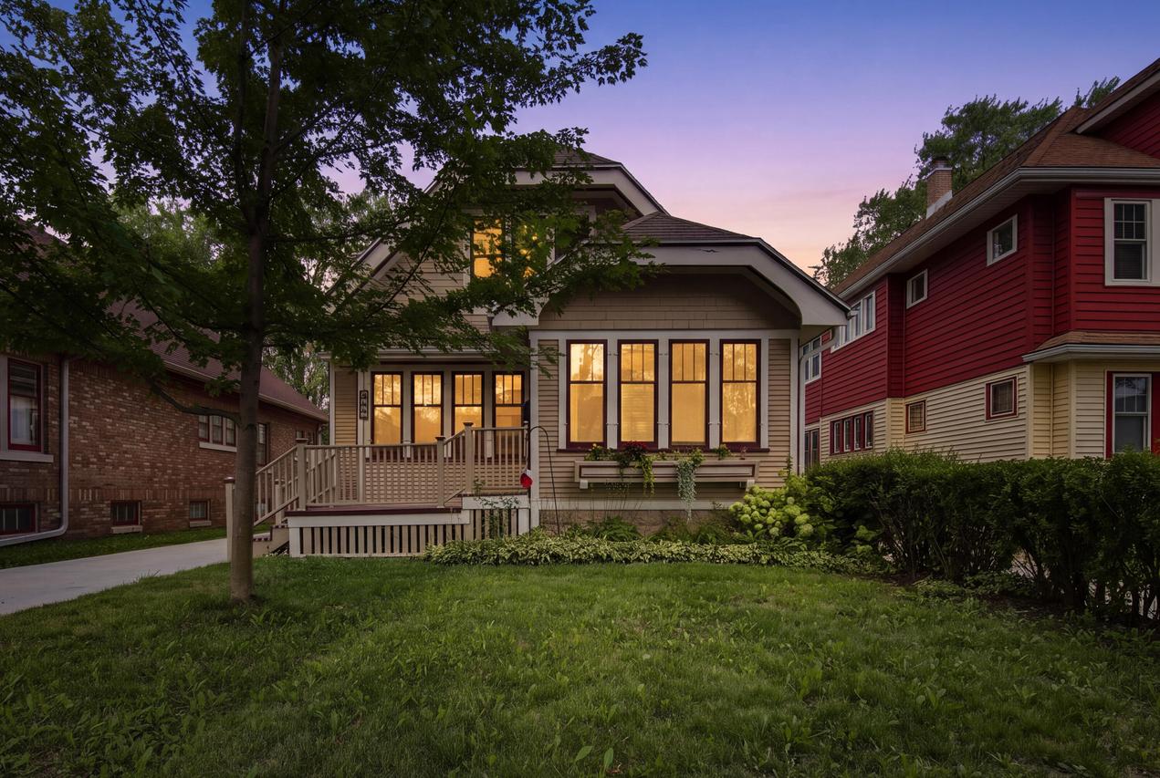 2551 N 66th St, Wauwatosa, WI 53213
