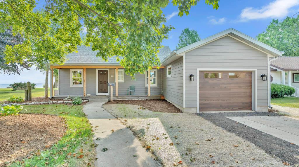 2503 Lakeshore Dr, Sheboygan, WI 53081