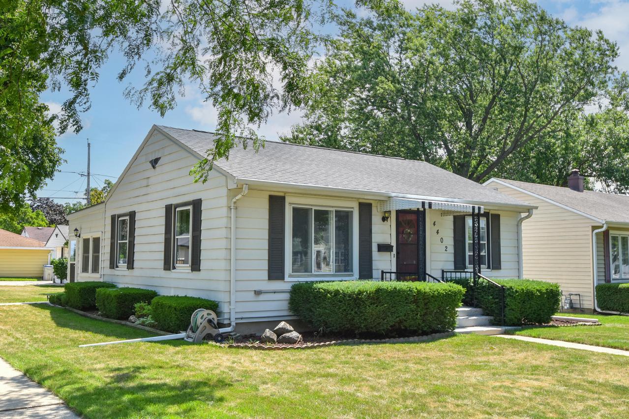 4402 S Lenox St, Milwaukee, WI 53207