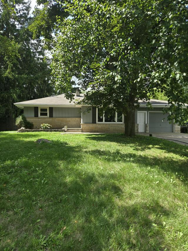 W227S1493 Anitol Ave, Waukesha, WI 53186