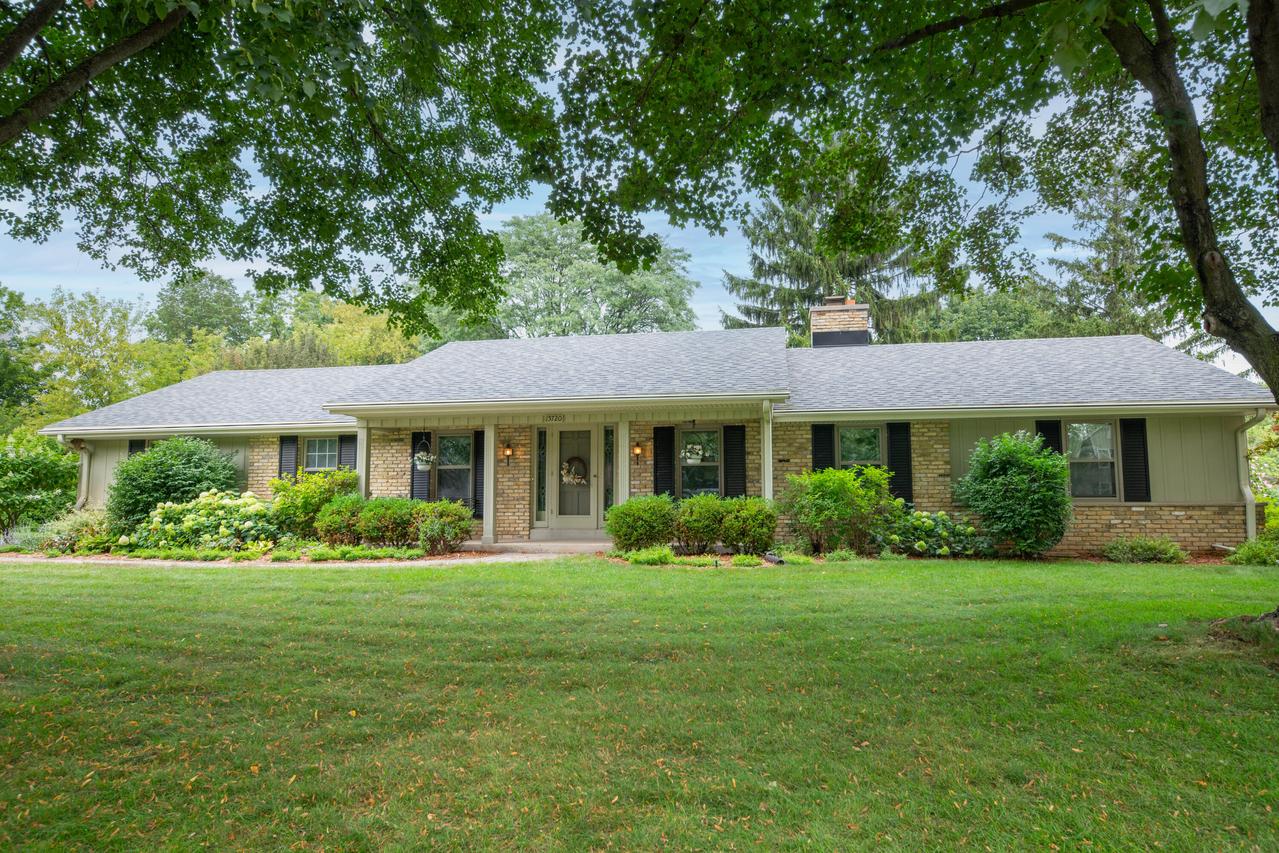 15720 W Roualt St, Brookfield, WI 53005