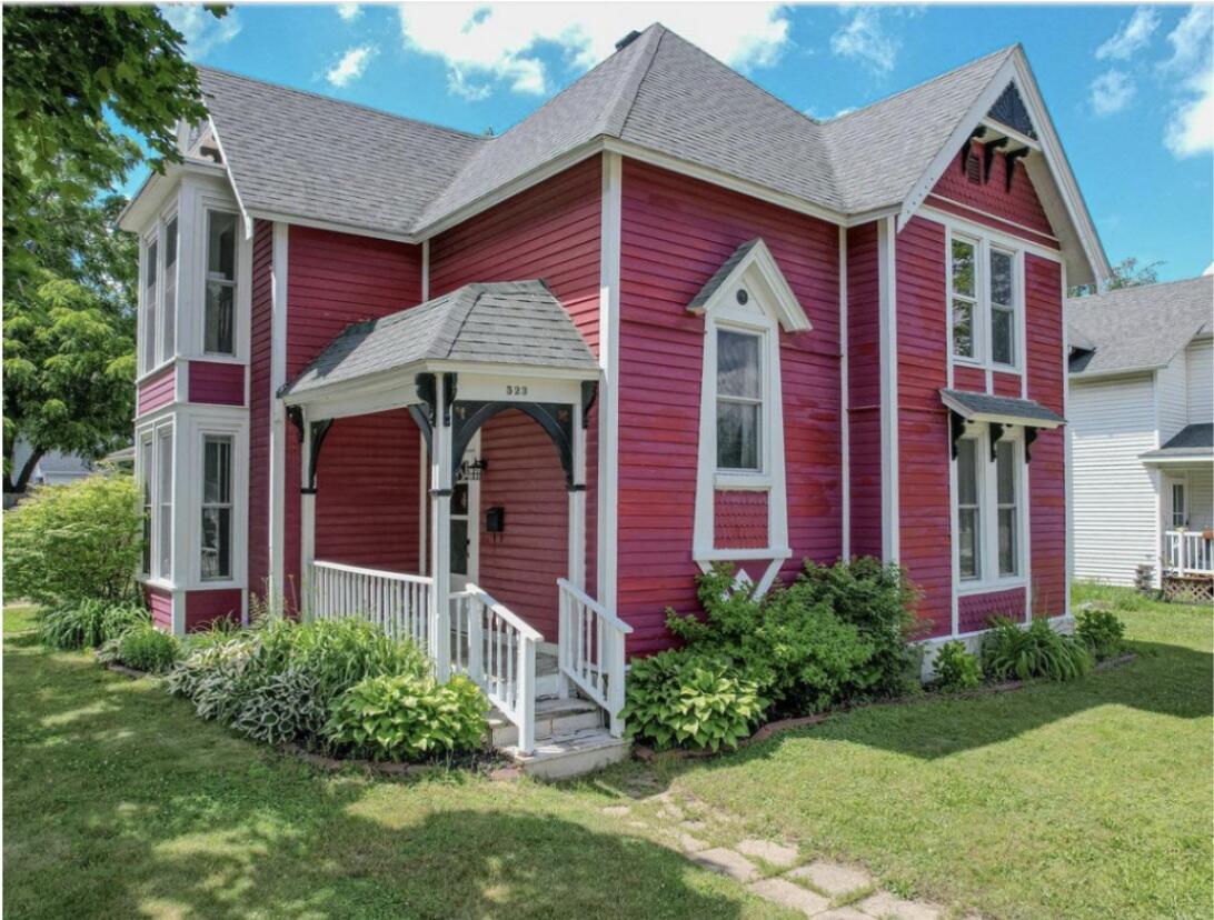 523 Kilbourn Ave, Tomah, WI 54660