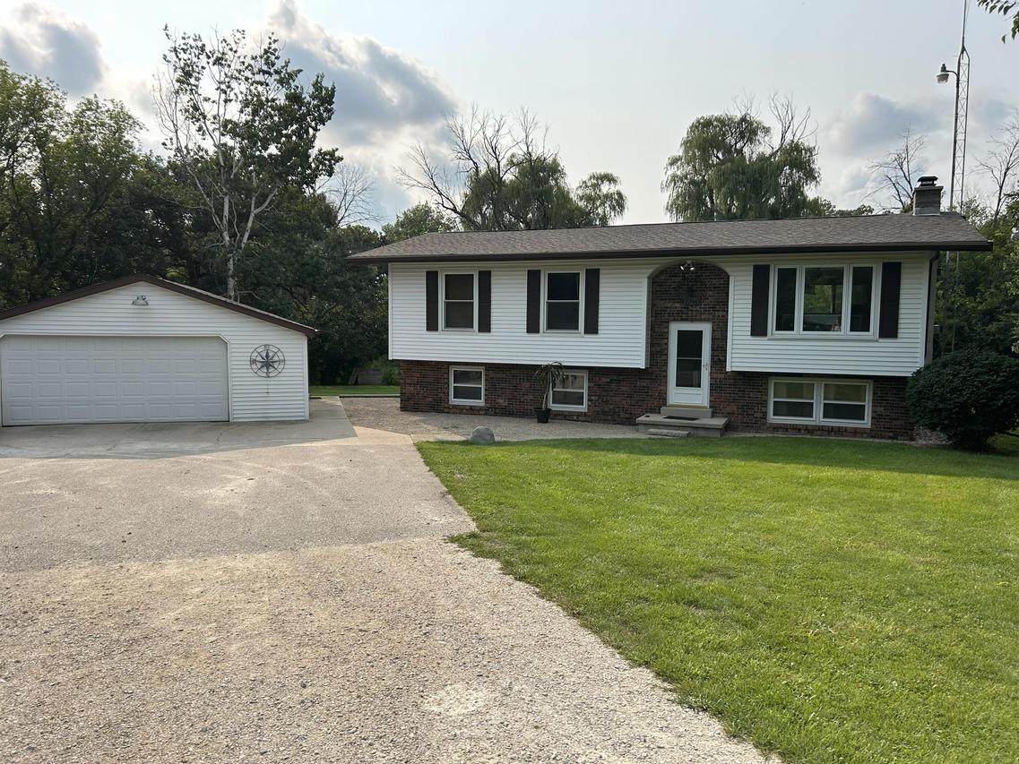 W8107 W Clark Rd, Lamartine, WI 53065