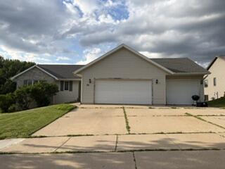 32 E Sunset Dr, Milton, WI 53563