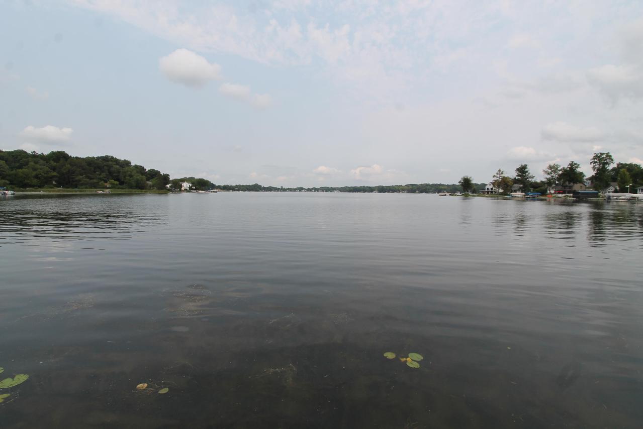 609 Valerie Ln, Twin Lakes, WI 53181