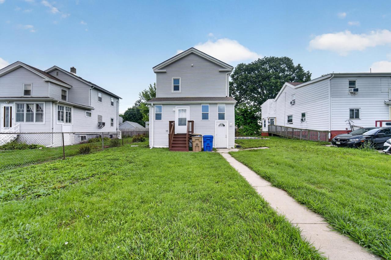 4905 26th Ave, Kenosha, WI 53140