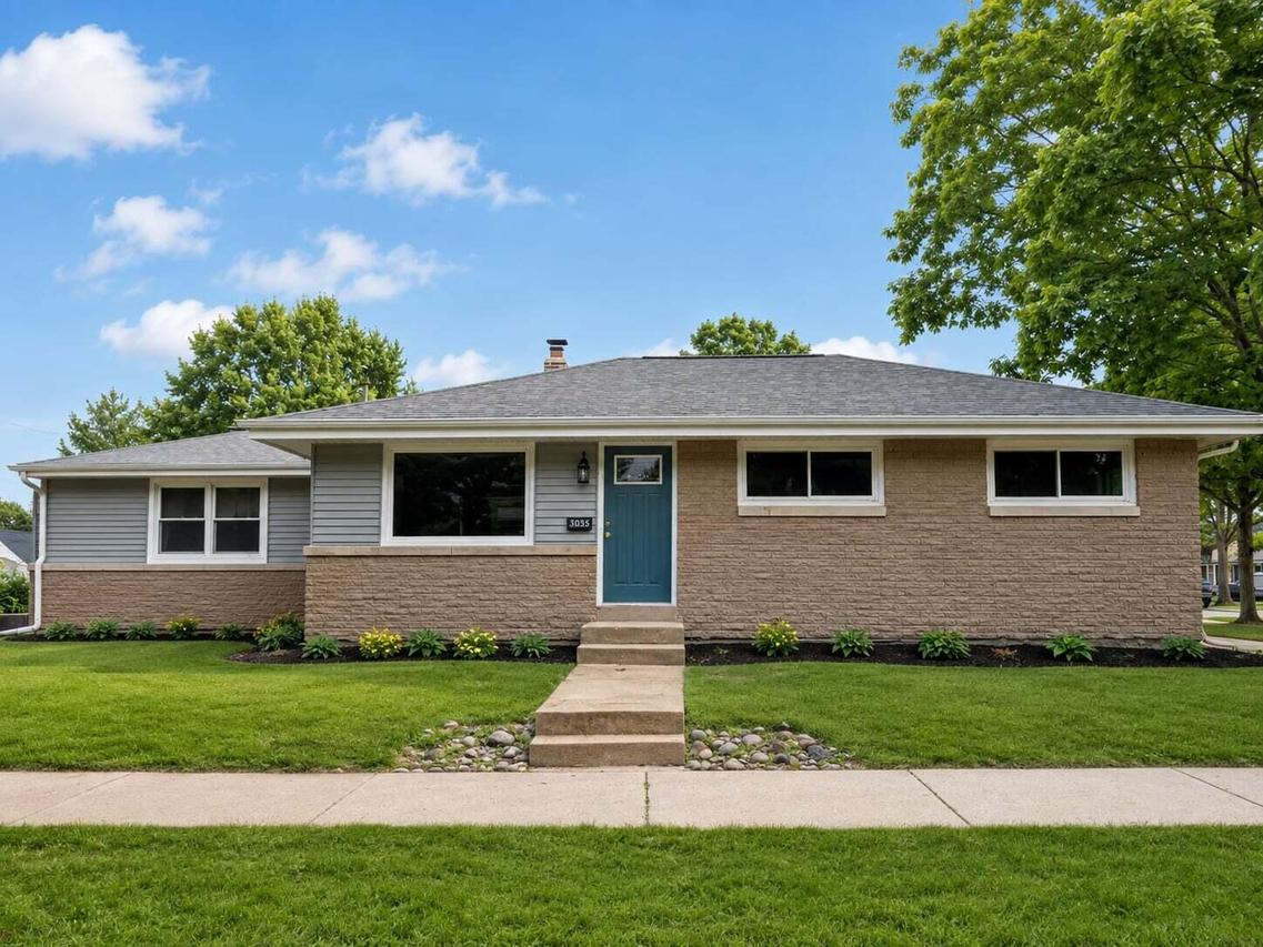 8035 W Warnimont Ave, Milwaukee, WI 53220