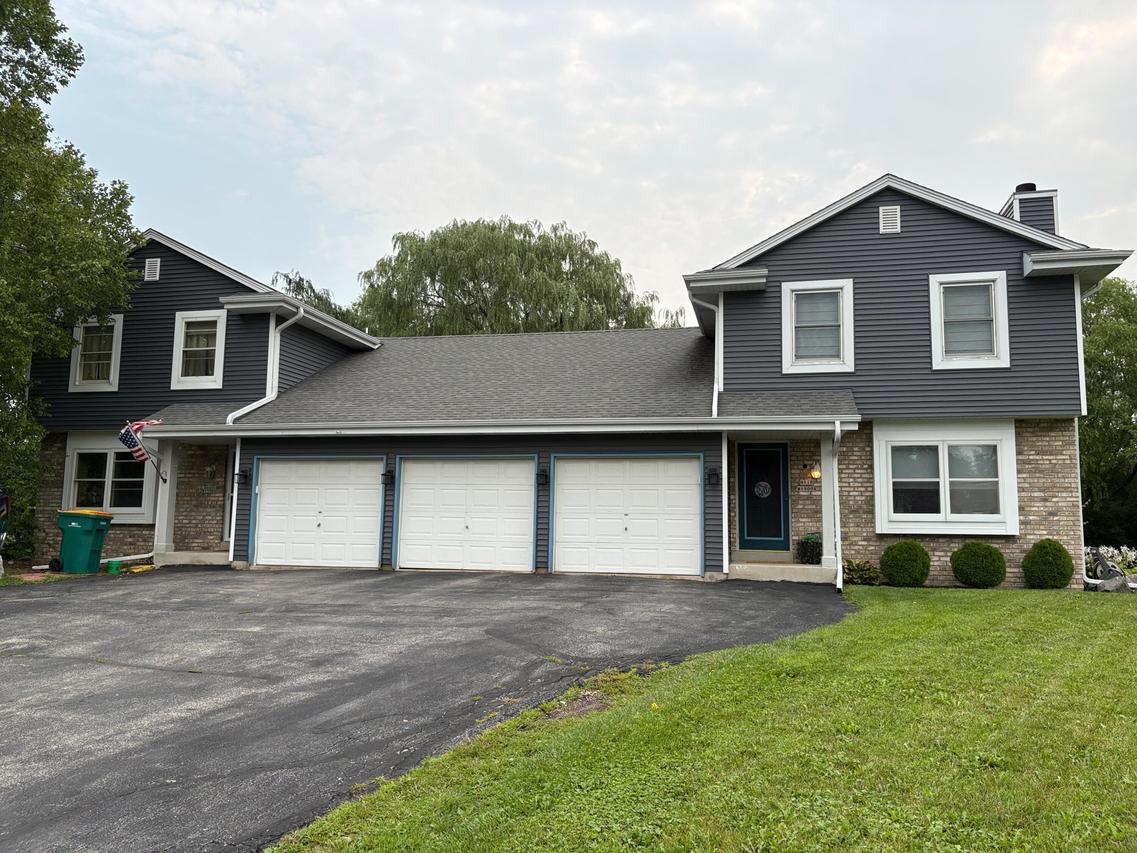 N116W15004 Brownstone Ct #N116W15006, Germantown, WI 53022