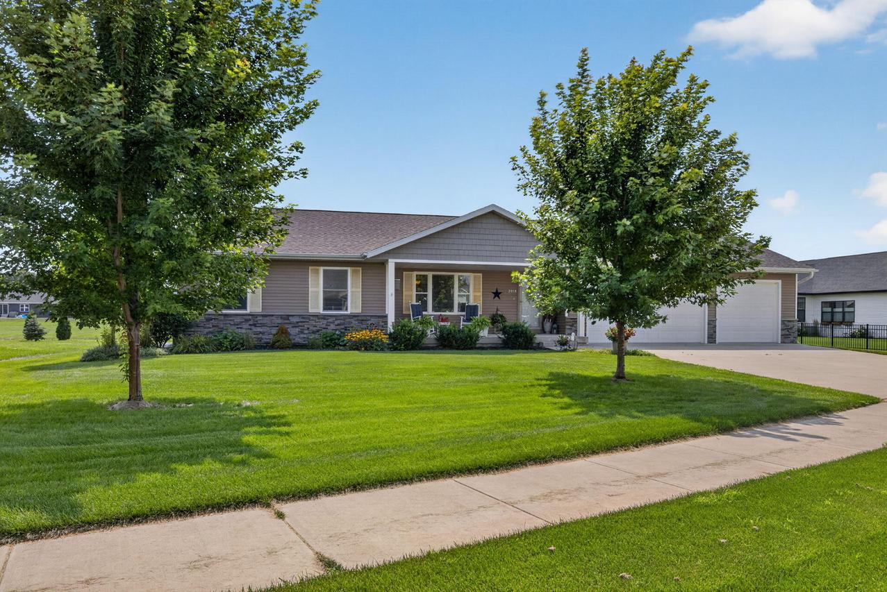 2018 Spakenburg Rd, Holmen, WI 54636