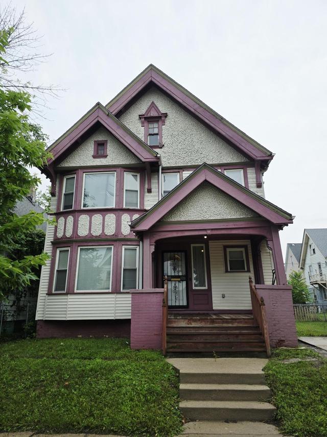 2563 N 12th St, Milwaukee, WI 53206