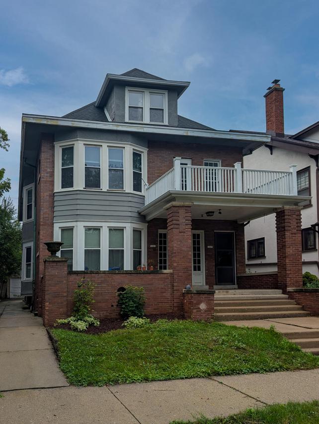 3223 N Marietta Ave #3225, Milwaukee, WI 53211