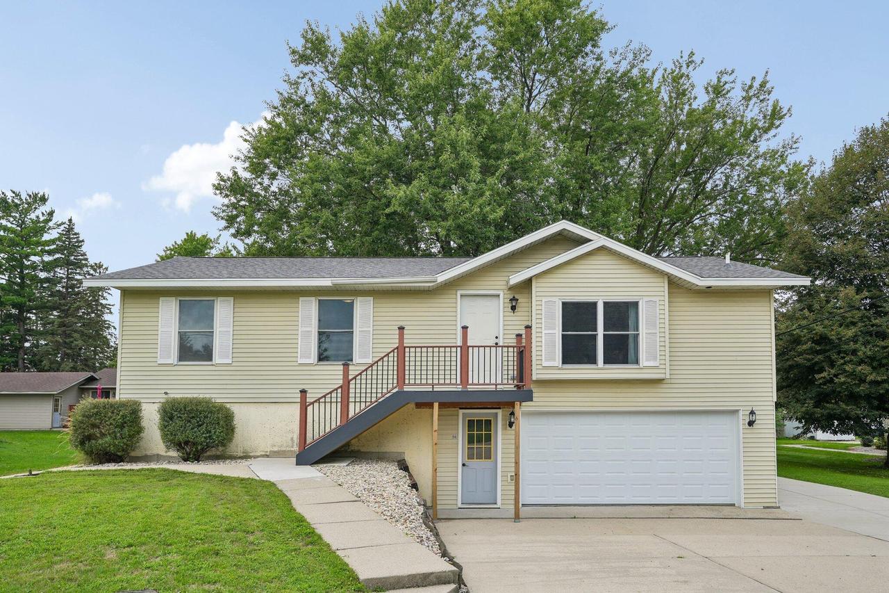 114 N East St, Whitewater, WI 53190