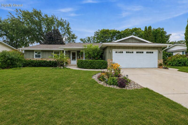 452 Willsher Dr, Fond Du Lac, WI 54935