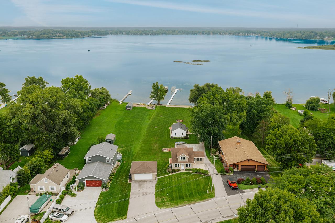 25805 W Loomis Rd, Norway, WI 53185