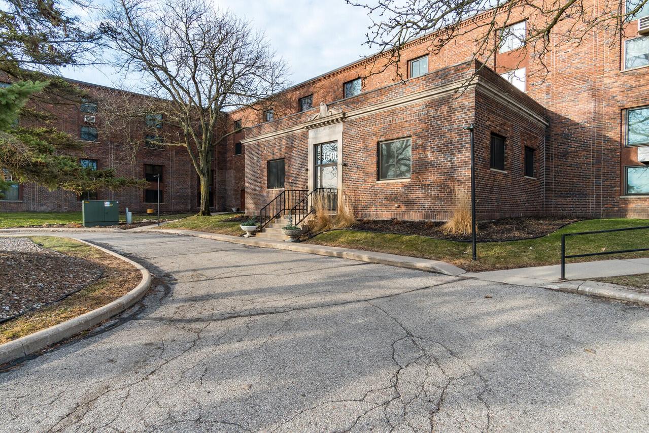 1501 Rose St #7, La Crosse, WI 54603
