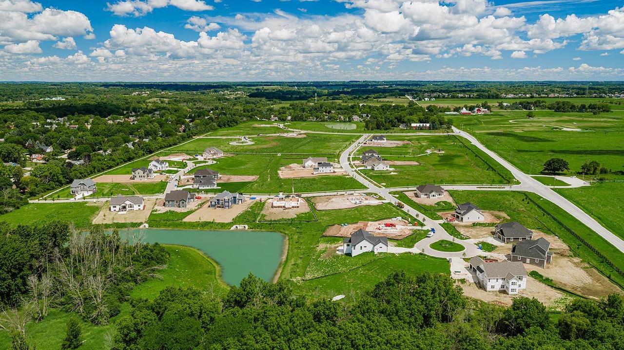 9993 N Migratory Ln #Lt50, Mequon, WI 53097
