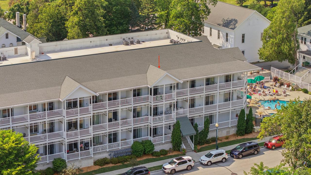253 S East St #1-306, Elkhart Lake, WI 53020
