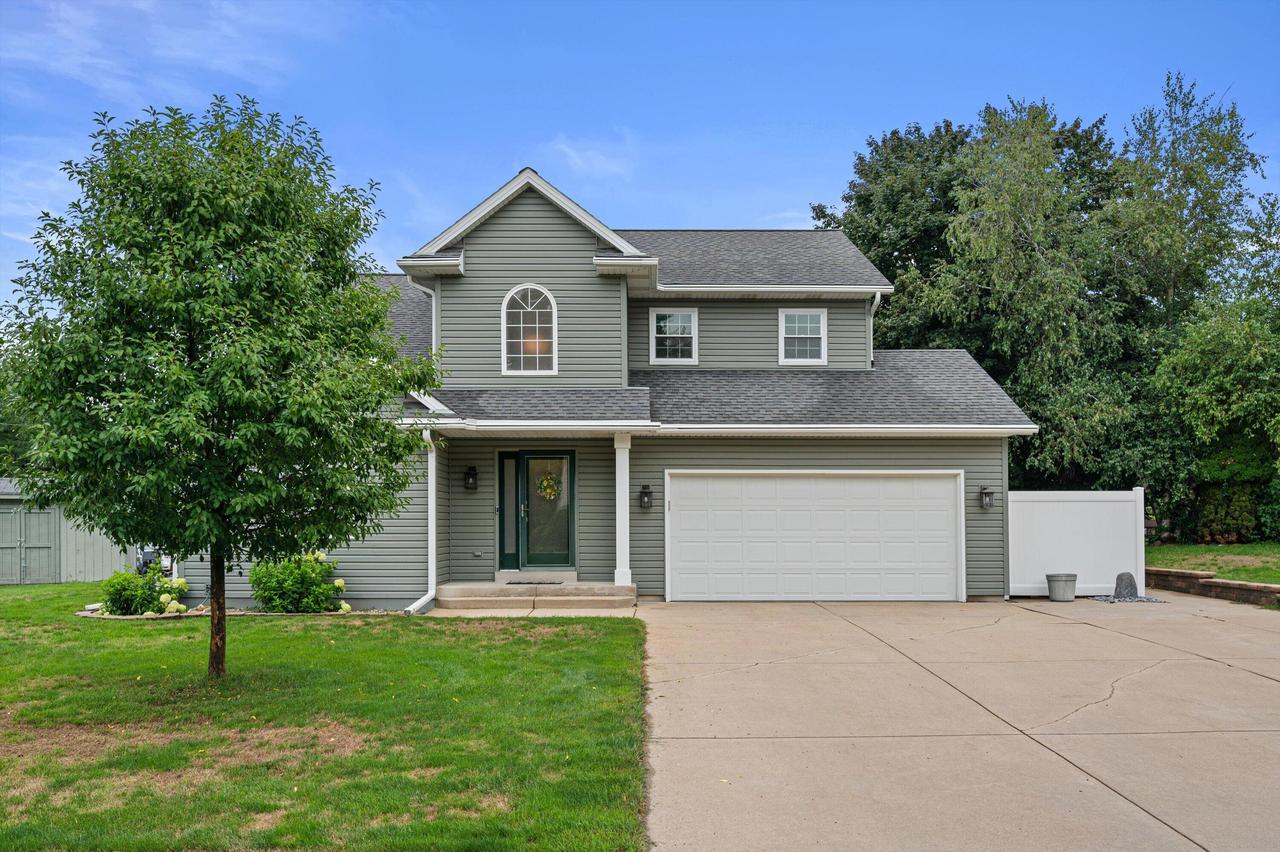 W2224 Oak Ridge, East Troy, WI 53120