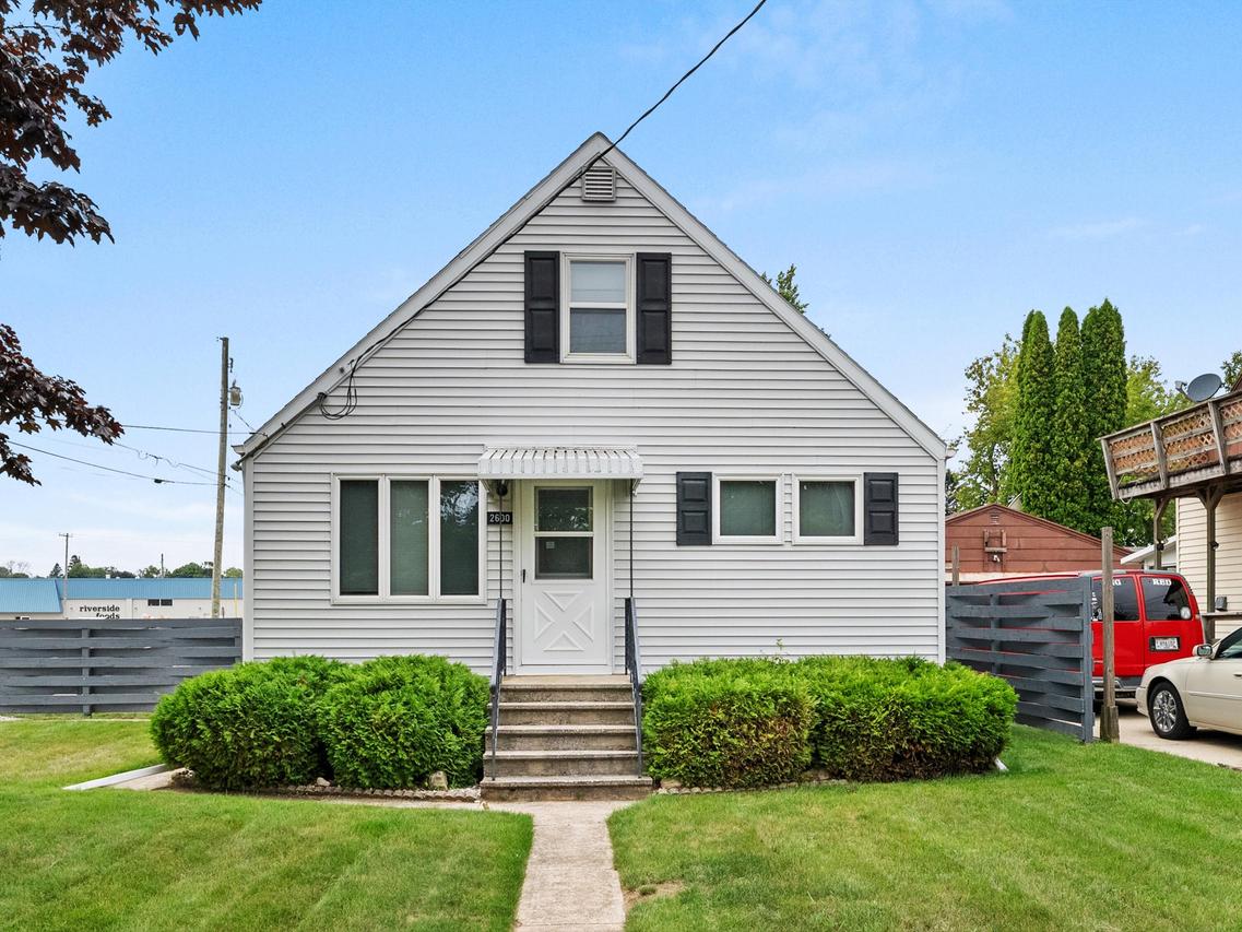 2600 Jackson St, Two Rivers, WI 54241