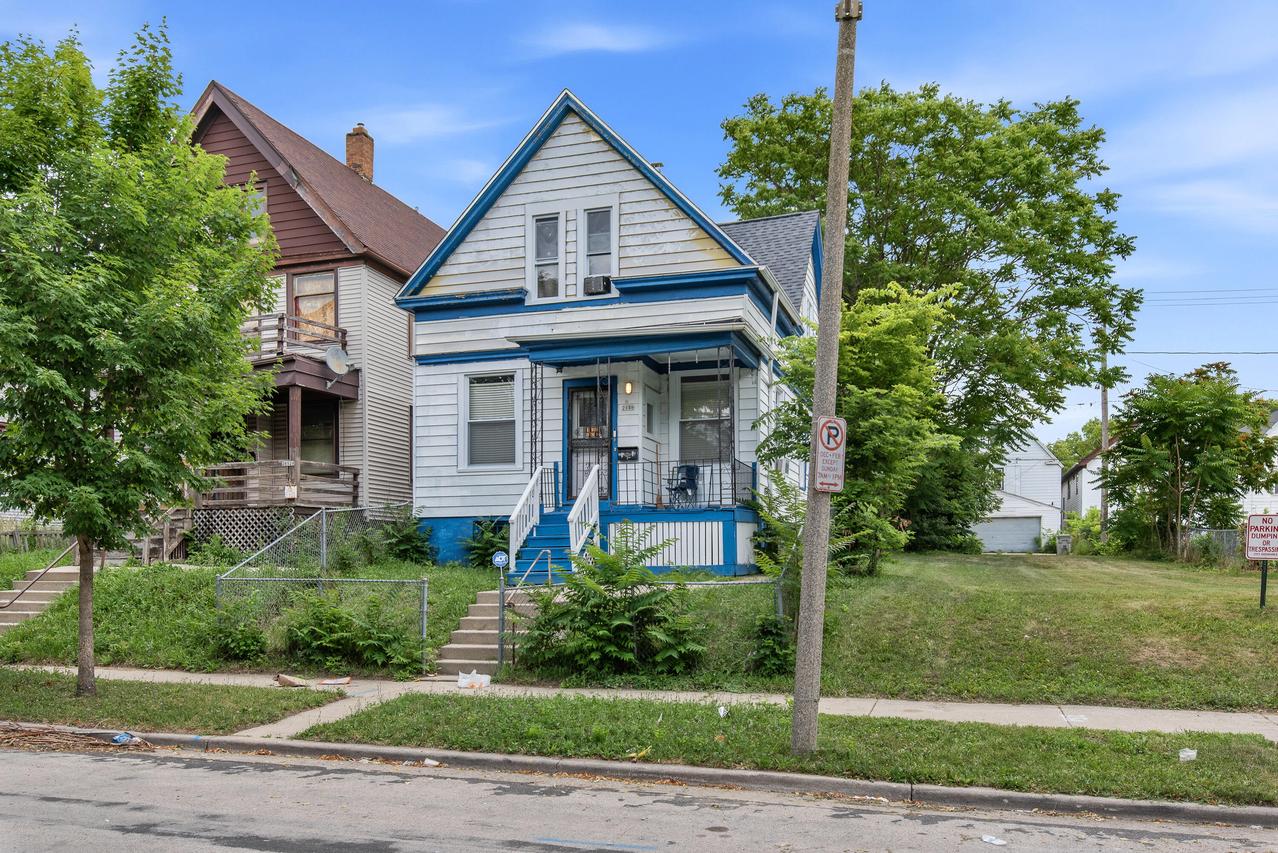 2848 N 19th St, Milwaukee, WI 53206