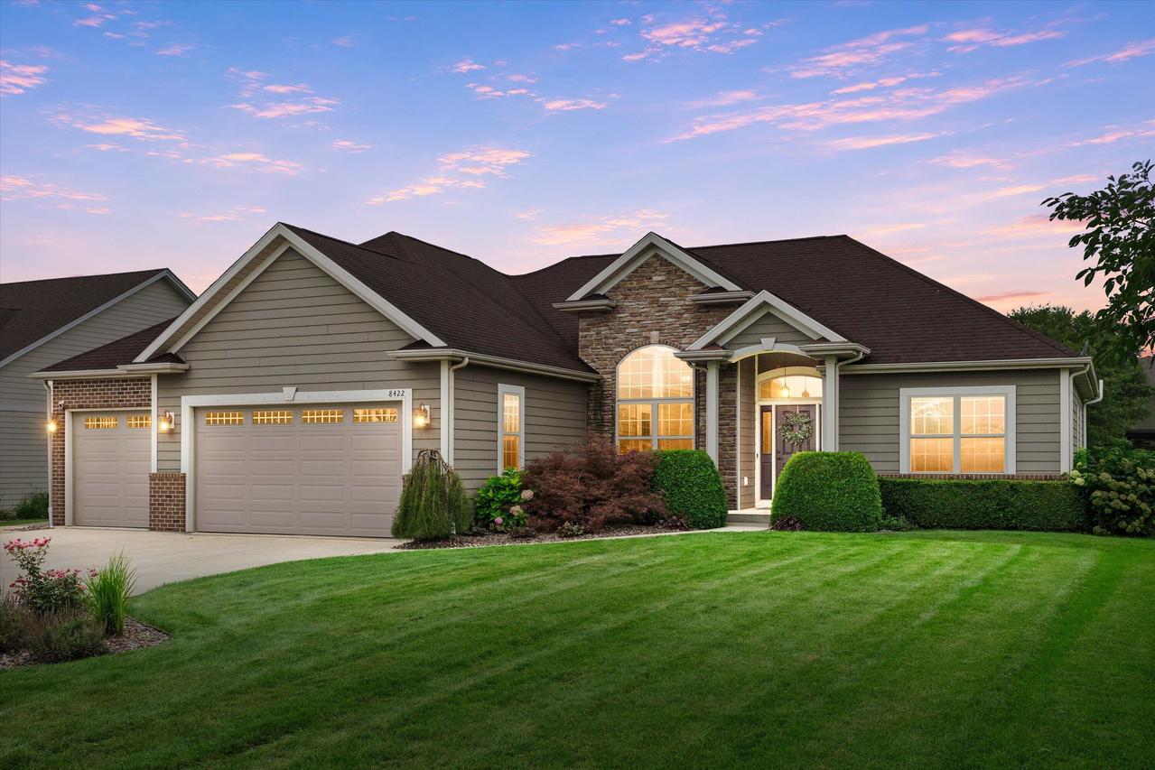 8422 94th Ct, Pleasant Prairie, WI 53158