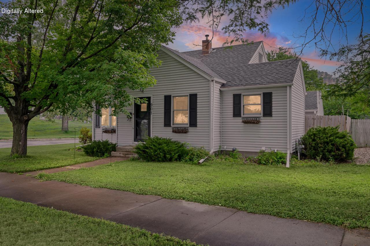 901 S Losey Blvd, La Crosse, WI 54601
