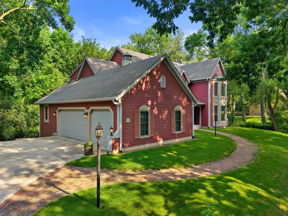 W278N2760 Rocky Point, Pewaukee, WI 53072
