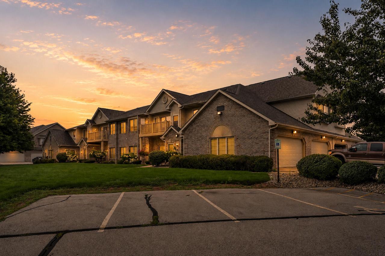 6631 Spring Hill #67, Mount Pleasant, WI 53406