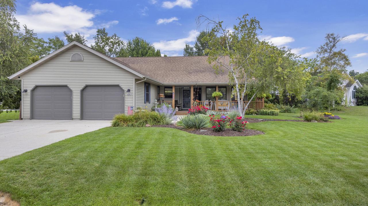 3526 N 48th Pl, Sheboygan, WI 53083