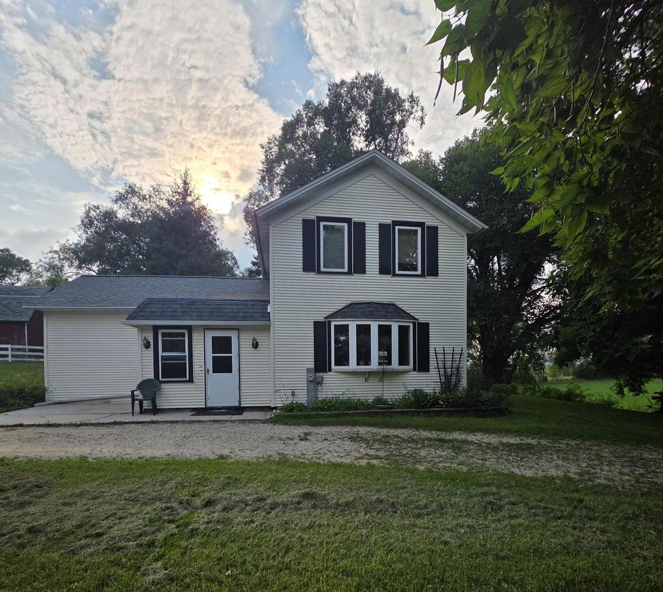 7973 Sandy Ridge, Barton, WI 53040