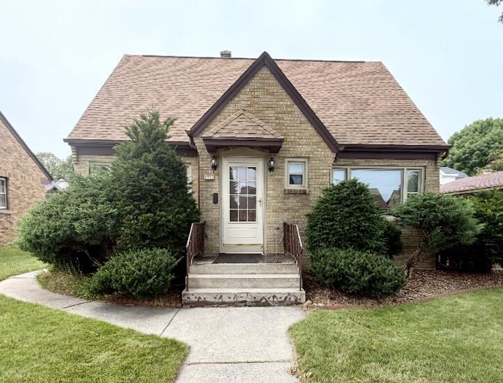 1712 S 17th St, Sheboygan, WI 53081