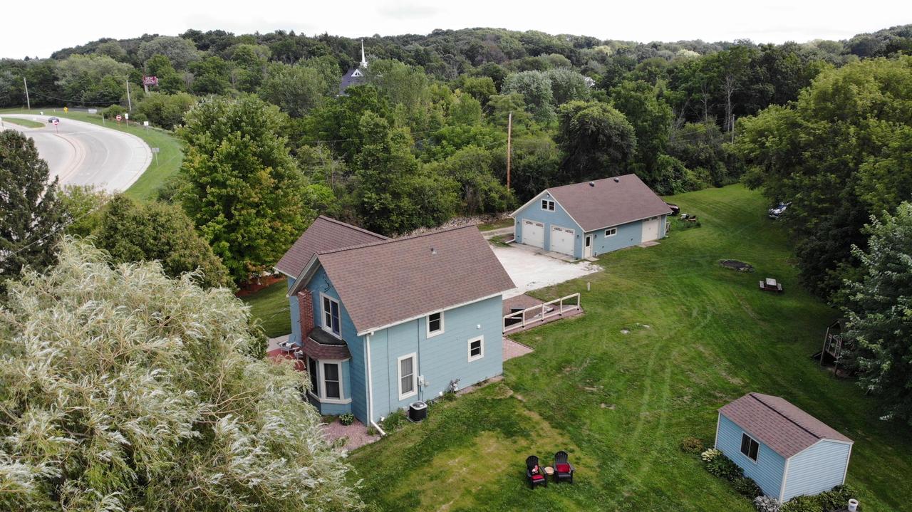 N14W28039 N Silvernail Rd, Delafield, WI 53072