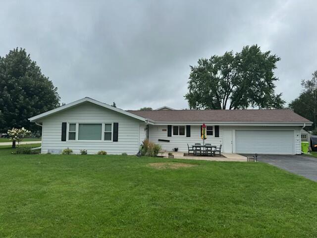 1008 Hilger Rd, Hartland, WI 53029