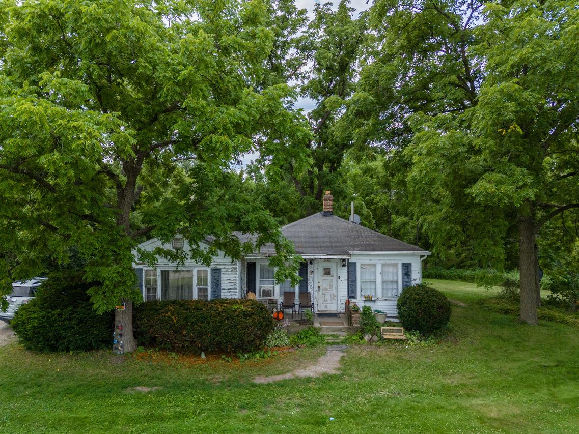 15739 Braun Rd, Yorkville, WI 53177