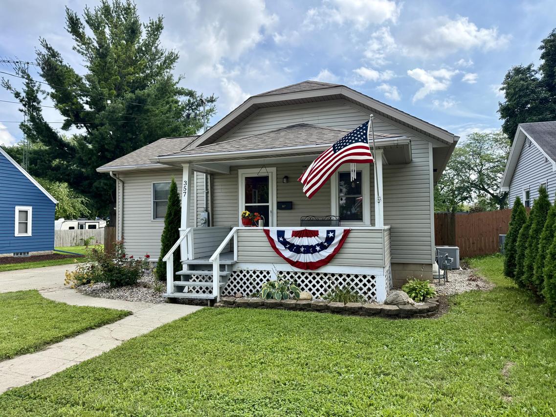 357 Wainwright Ave, Burlington, WI 53105
