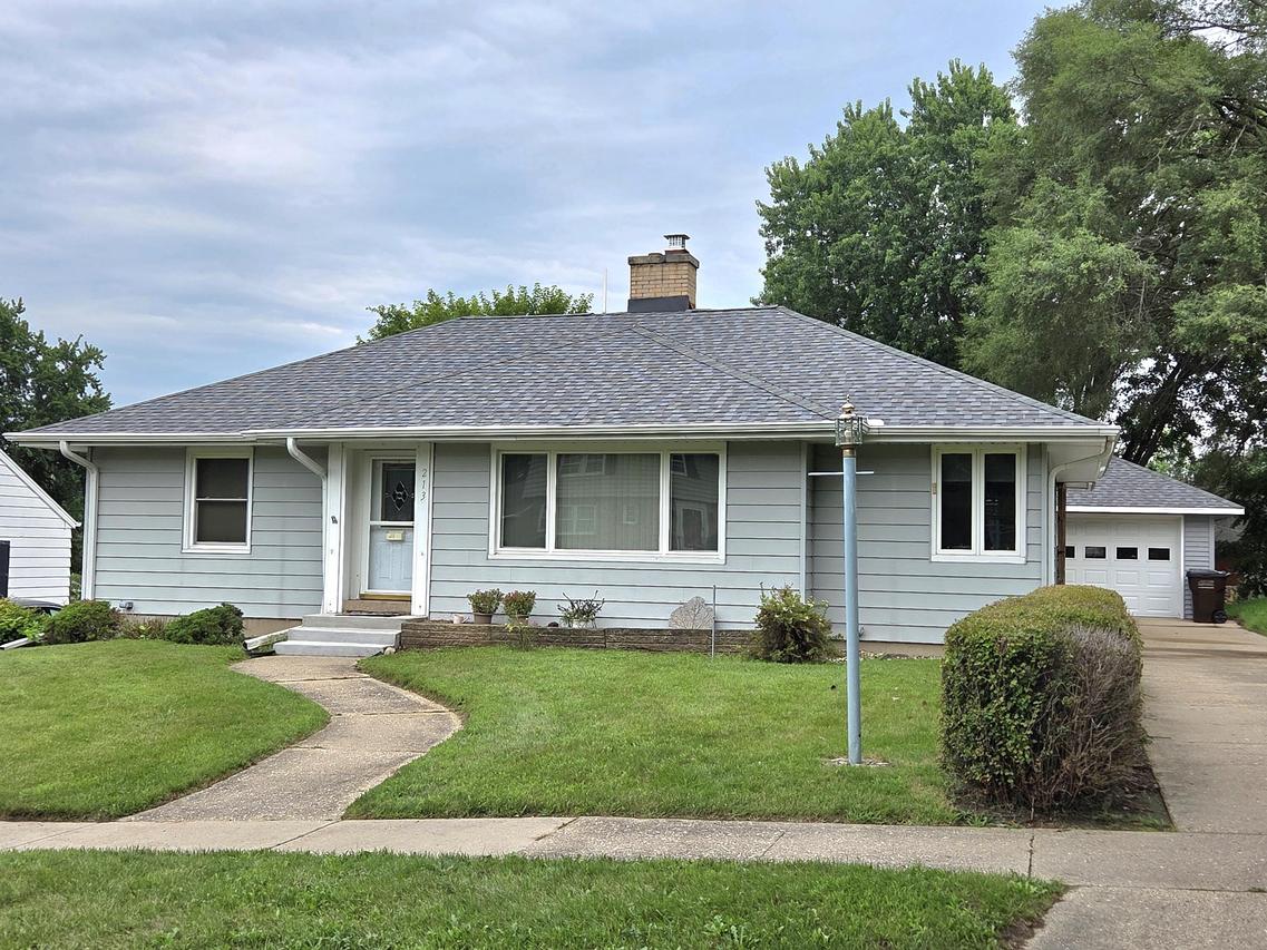 213 Frederick Ave, Fort Atkinson, WI 53538