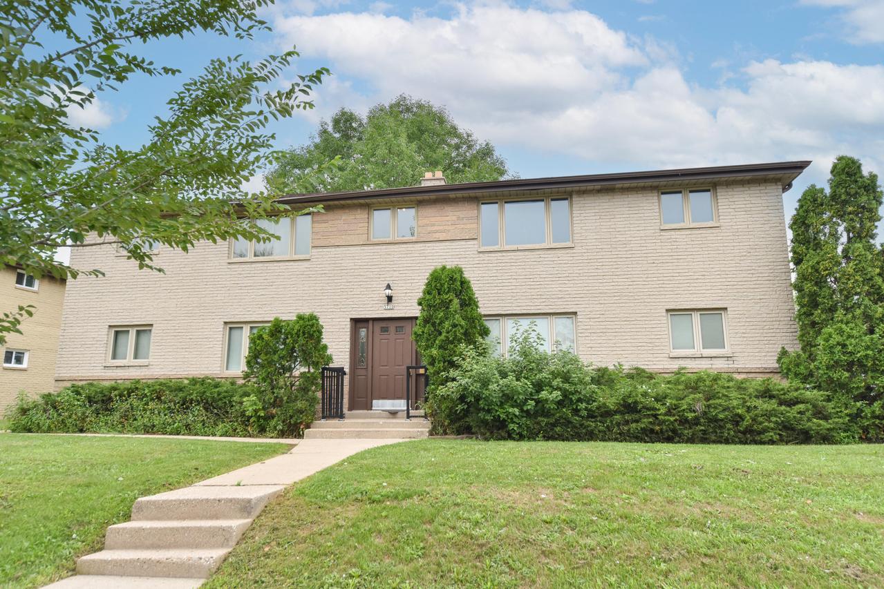 5710 N 91st St, Milwaukee, WI 53225