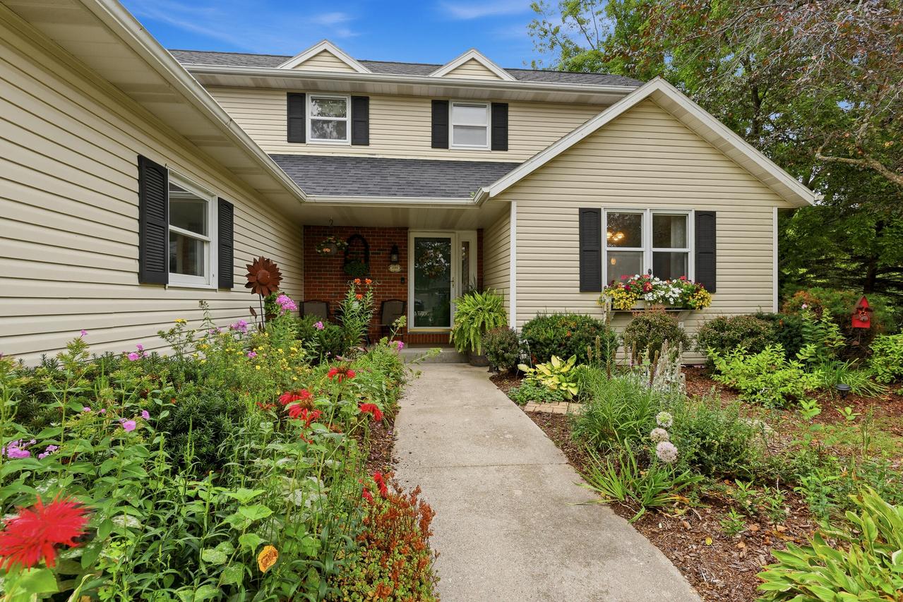 4589 Hunters Glen, Sheboygan, WI 53083