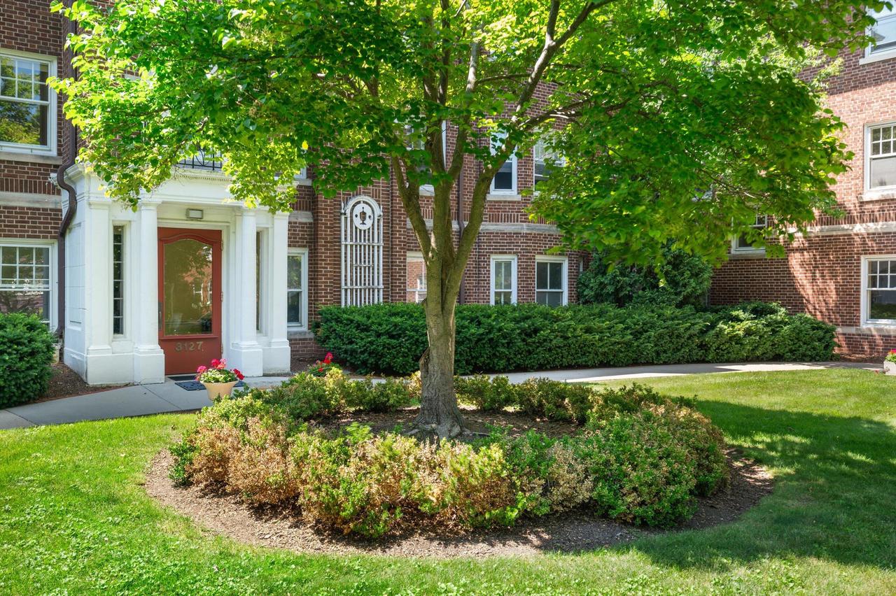 3127 N Marietta Ave #5, Milwaukee, WI 53211