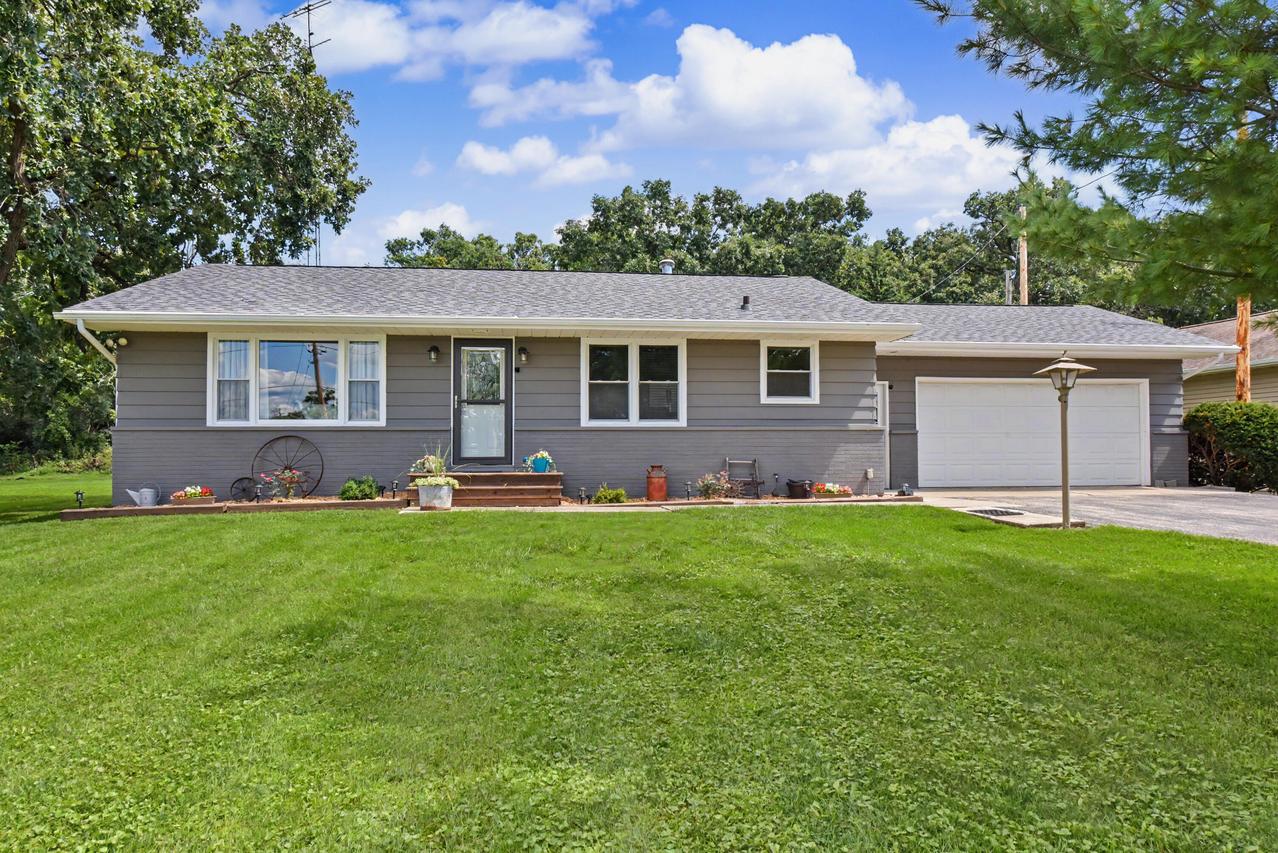 7637 128th Ave, Bristol, WI 53104