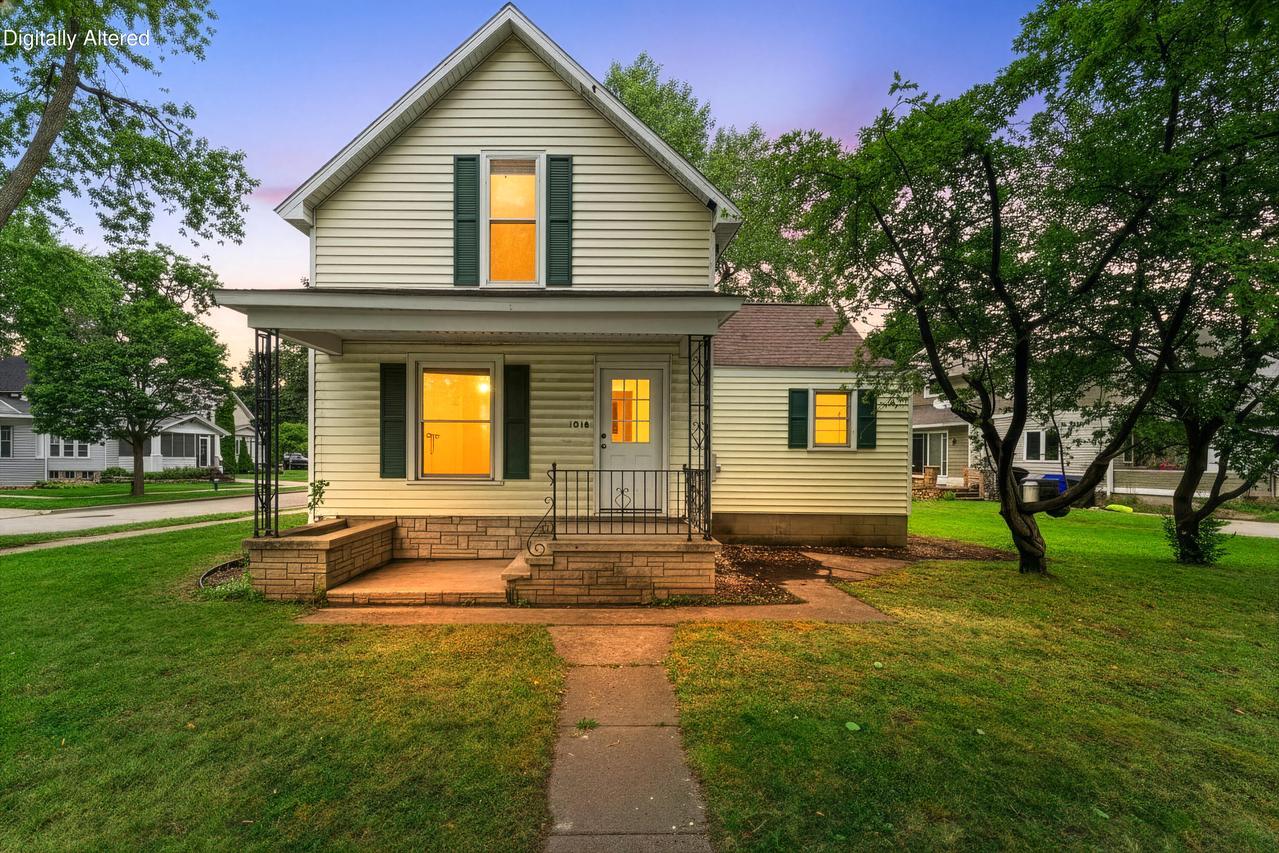 1016 E Vine St, Appleton, WI 54911