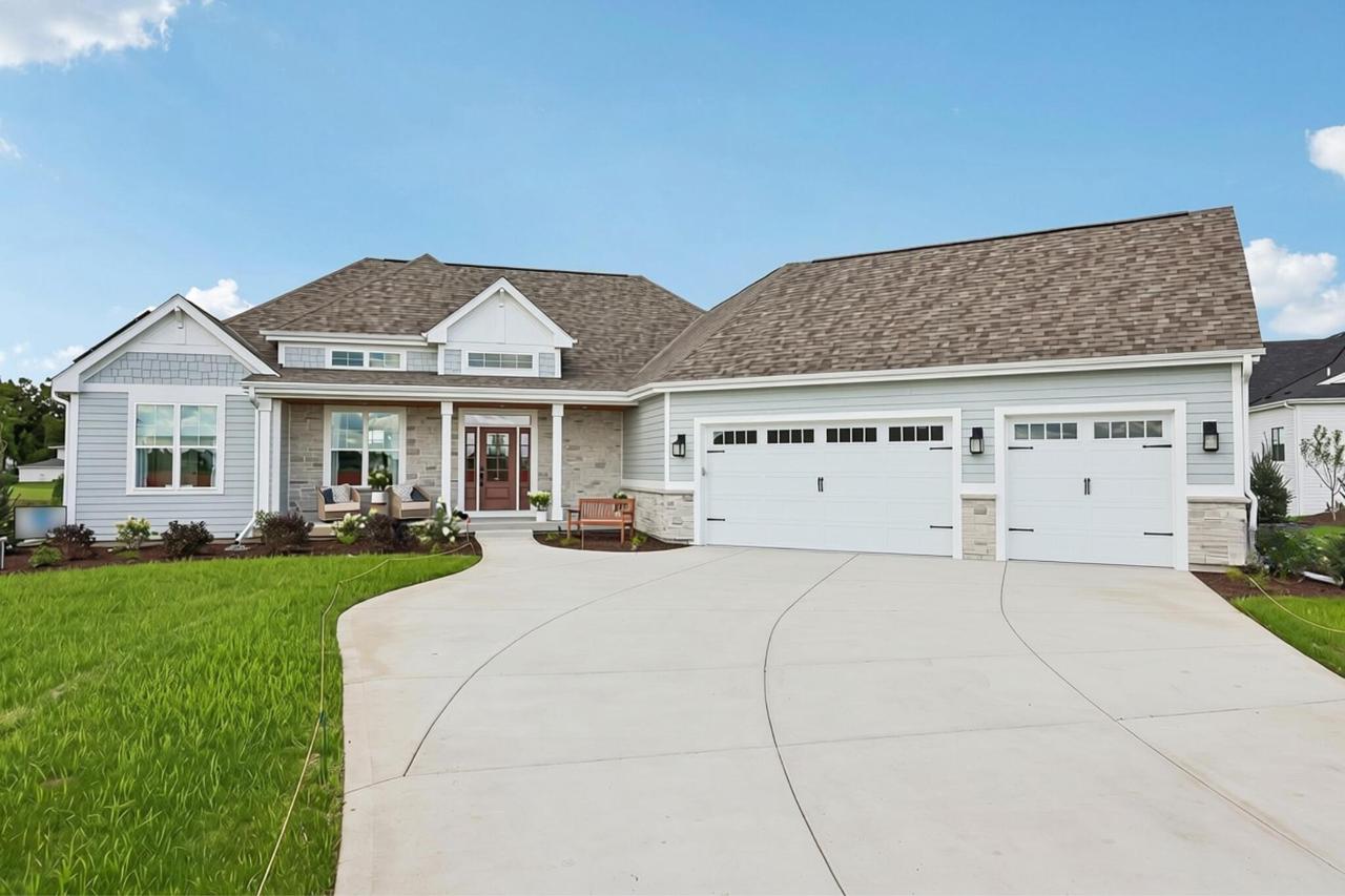 W358N6309 Ennis Rd, Oconomowoc, WI 53066