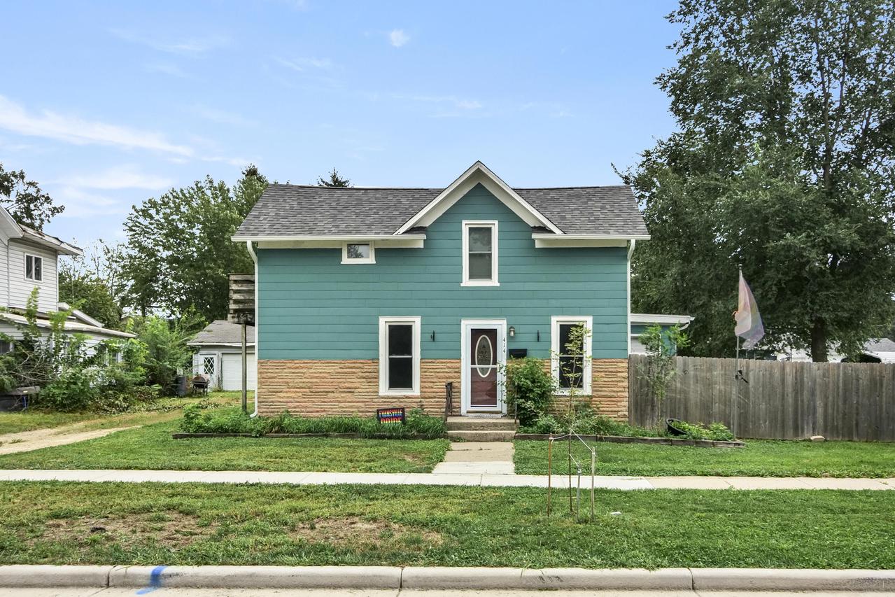 414 Almeron St, Evansville, WI 53536