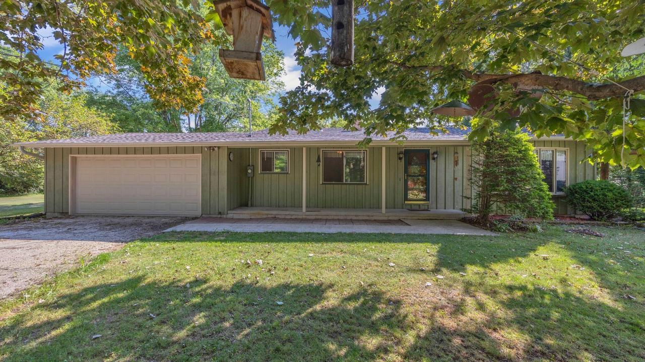 N7705 Van Dyne Rd, Friendship, WI 54937