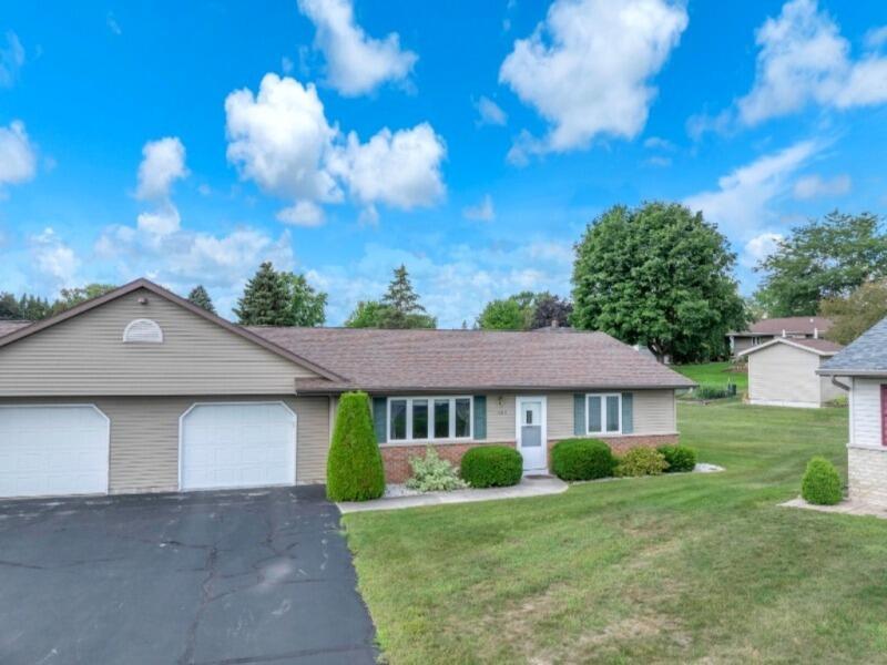 1103 Dewey St, Kiel, WI 53042