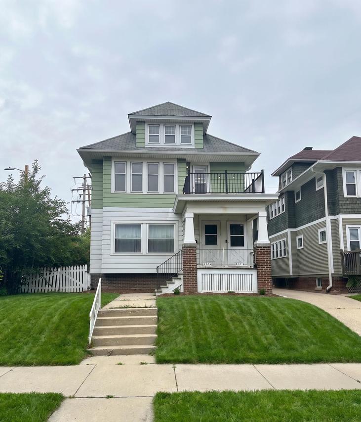 1813 N 54th St #1815, Milwaukee, WI 53208